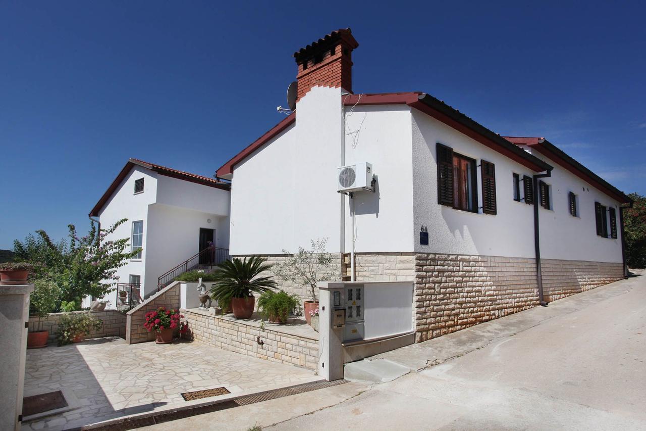 Apartments Patricia Banjole Buitenkant foto